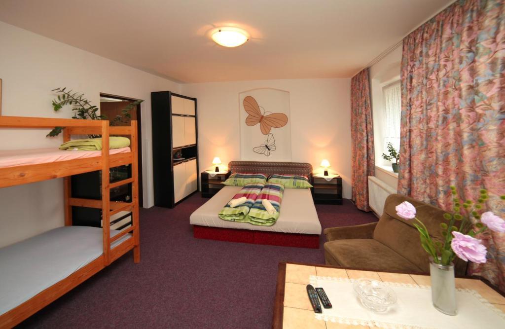 Pension U Kastanu Karlovy Vary Bilik gambar