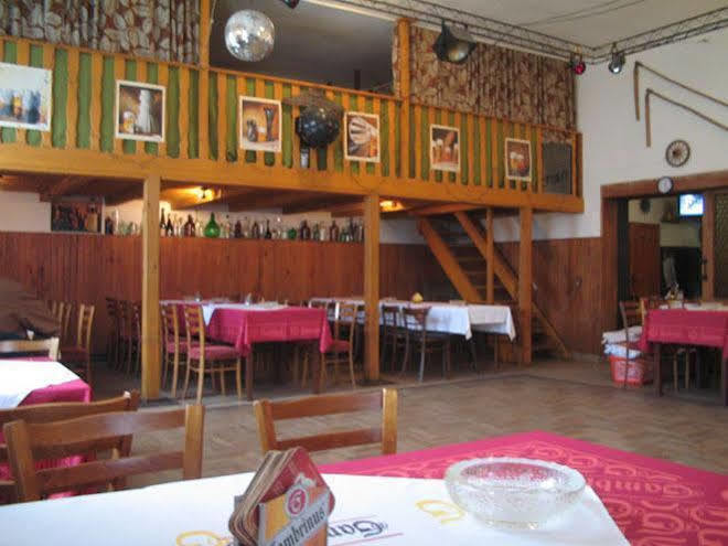 Pension U Kastanu Karlovy Vary Luaran gambar